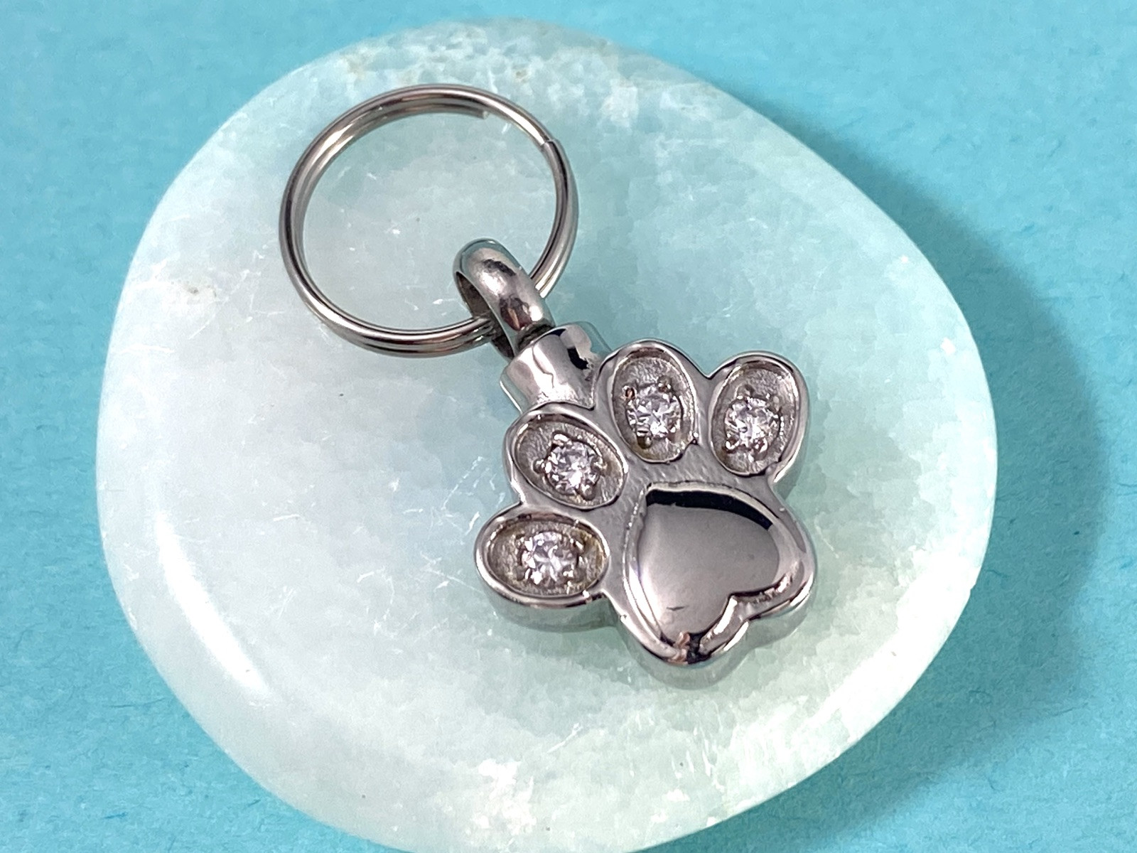 Pet Cremation Pendant Urn Keychain 1″ Key Ring for Ashes Dog Cat Paw Print Paws