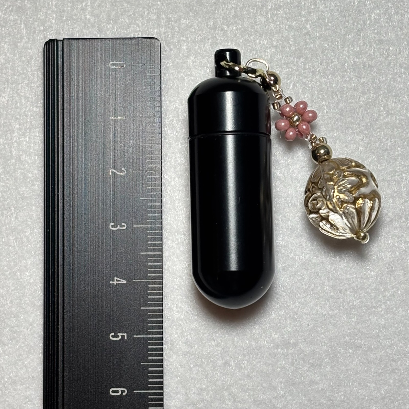Cremation Ashes Keychain – Cremation Keepsake(gold orb)