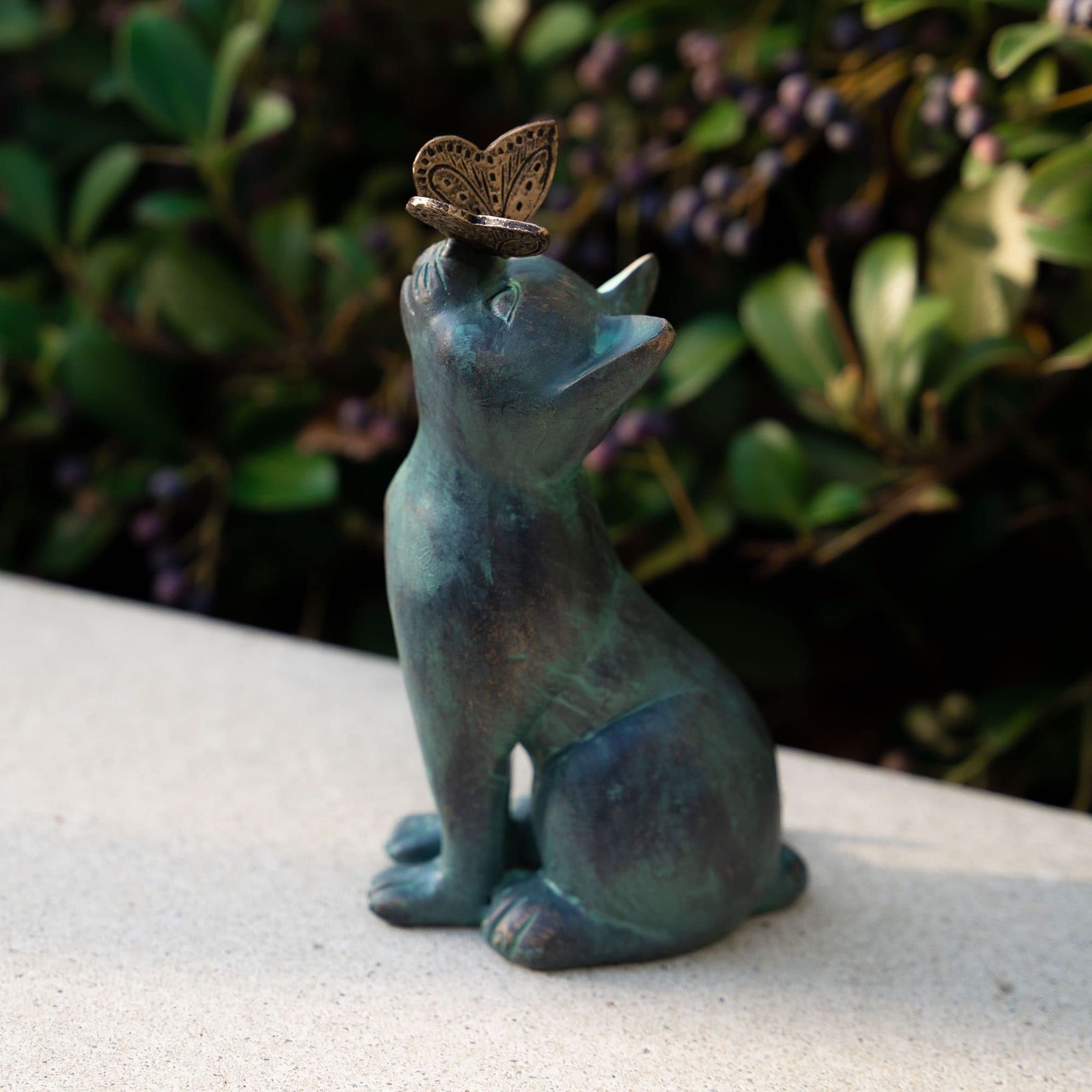 iHeartCats Cat Memorial Figurine with Butterfly – Cat Statue Pet Memorial Gifts