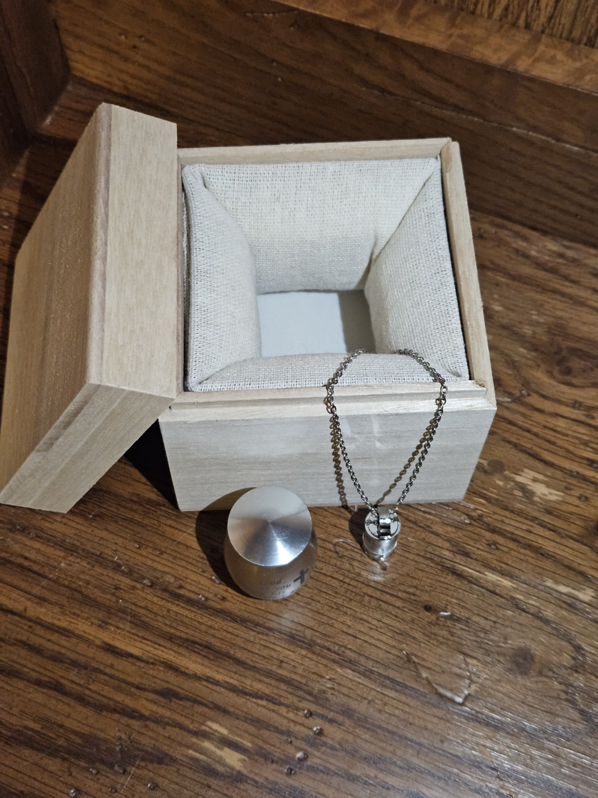 Metal Memorial Pet Urn With Necklace Pendant And Wooden Padded Box