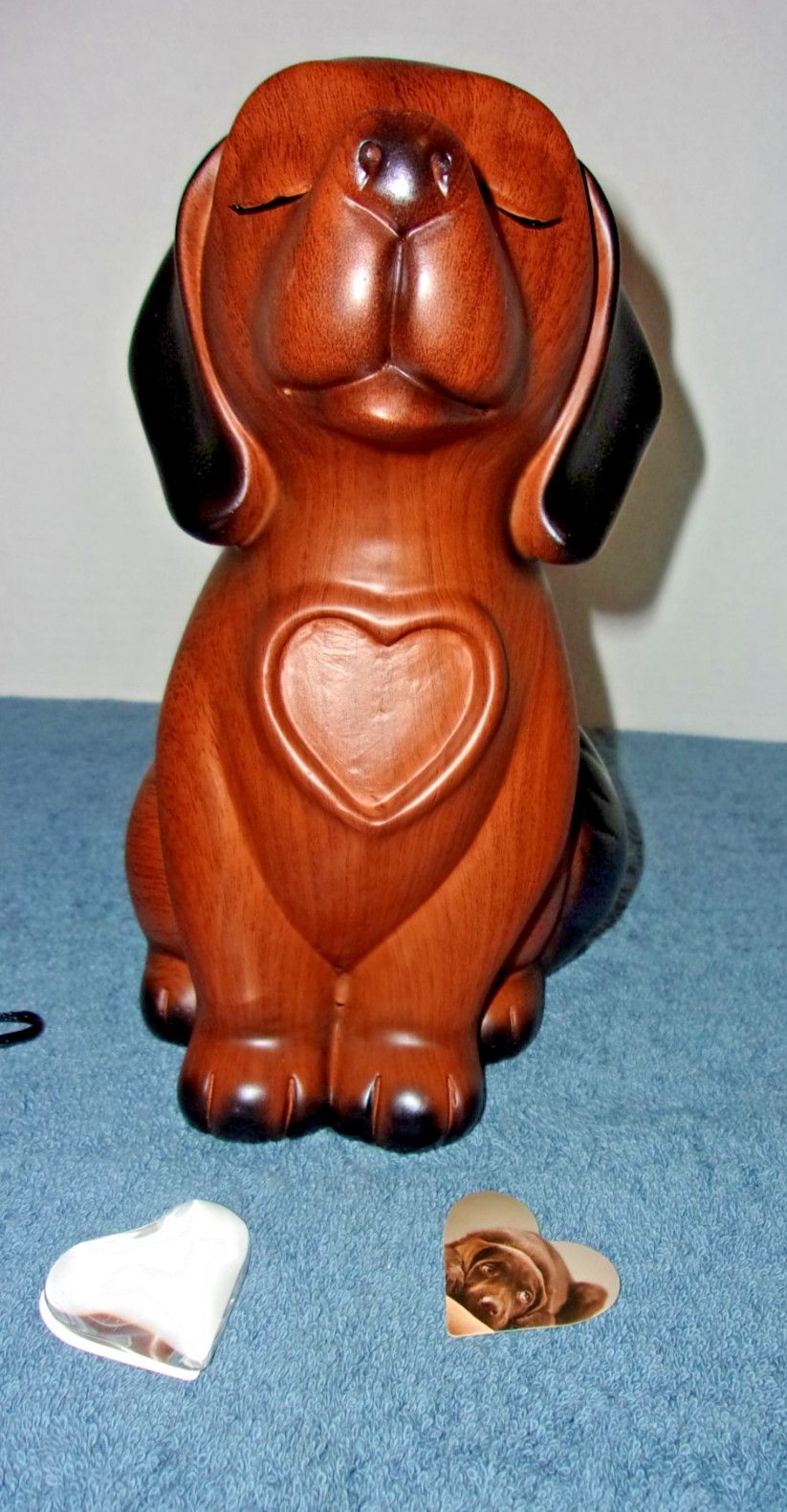DOG PET RESIN DOG SHAPED URN CREMATION PERSONALIZE MEMORIAL 8″ NEW IN BOX