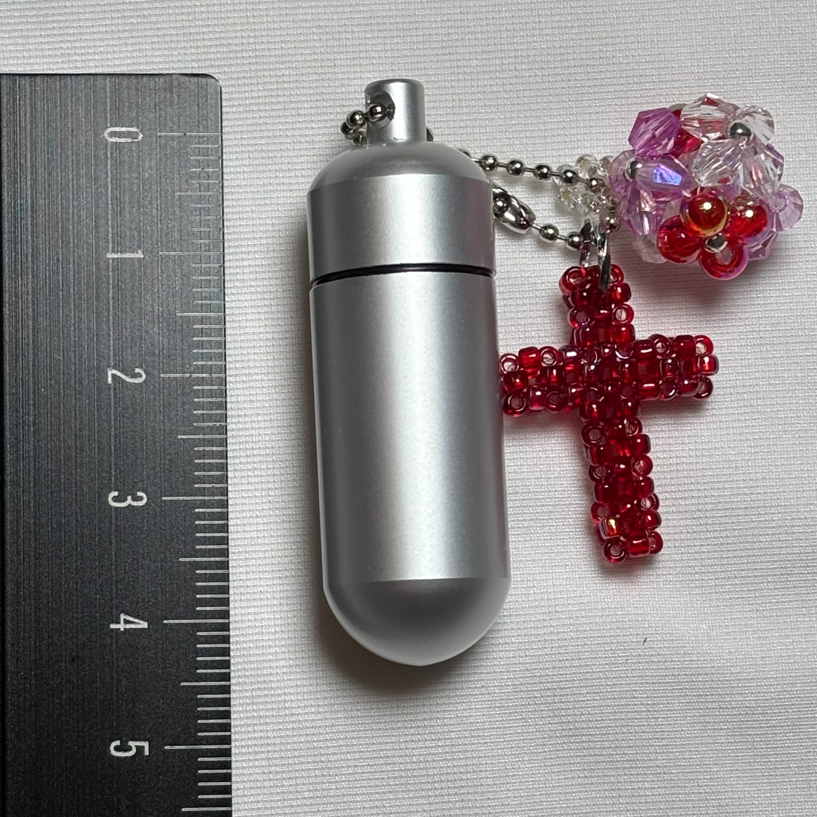 Cremation Ashes Keychain – Cremation Keepsake(red cross and red ornaments)