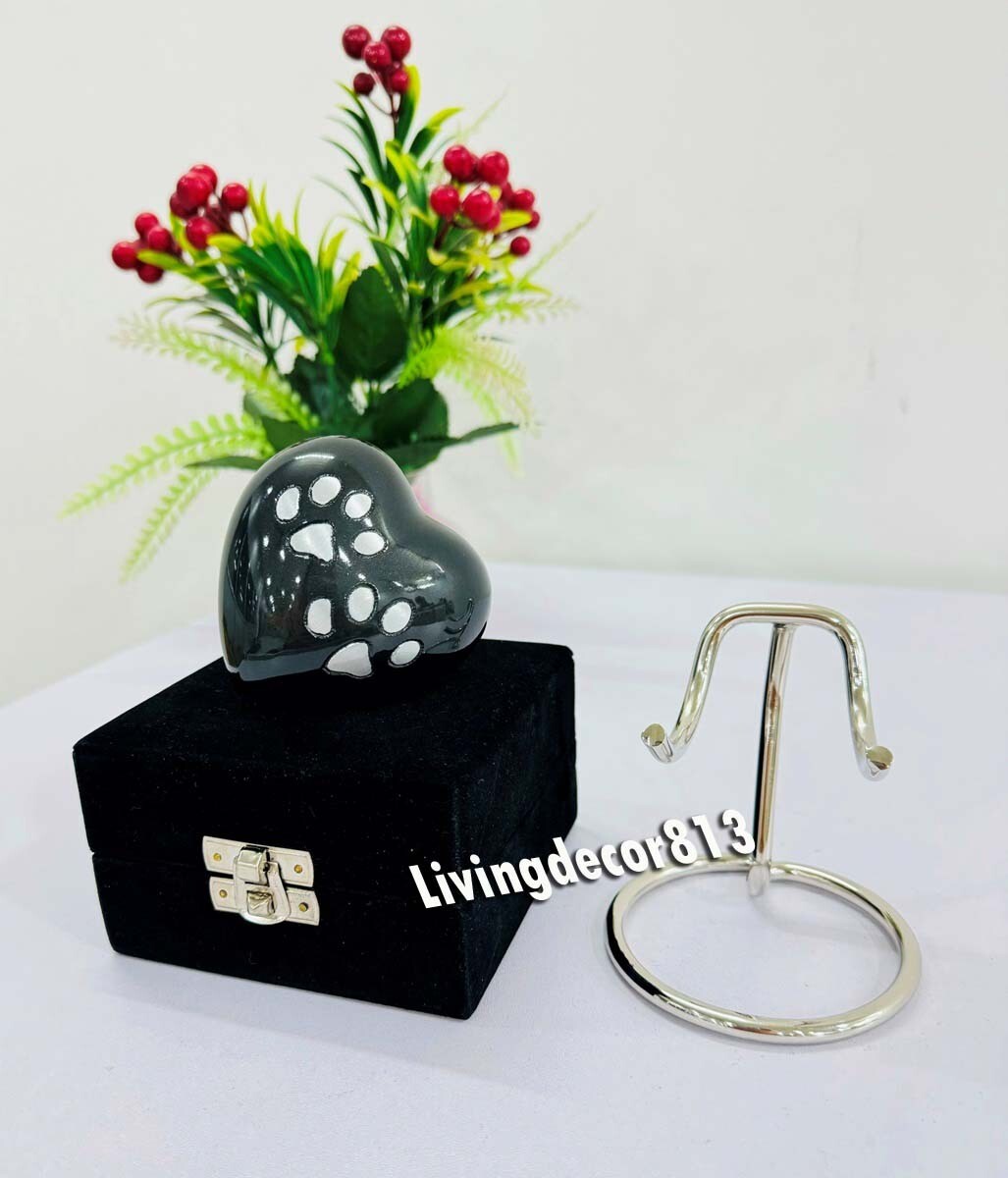 Small heart cremation urn for human ashes – premium box and heart urn standard