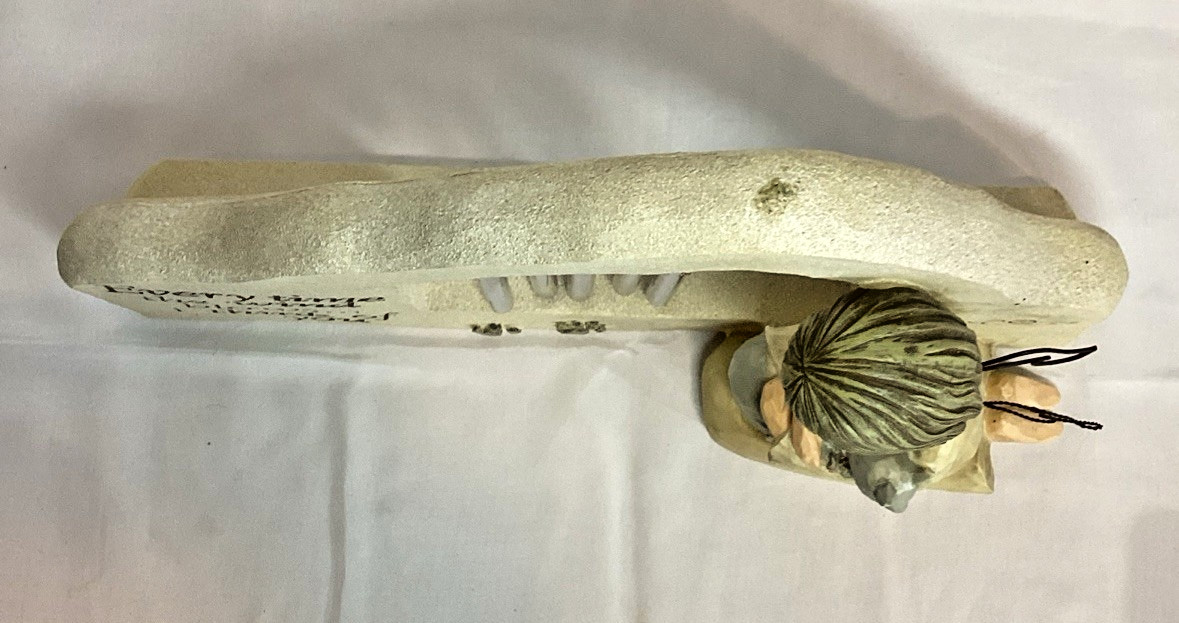 Pet Memorial Figurine Statue Angel Halo Wind Chimes Grave Stone Cat