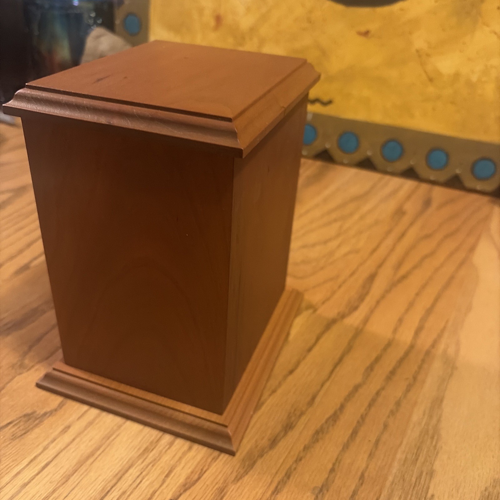 Masterpiece Pet Dog Urn Box New
