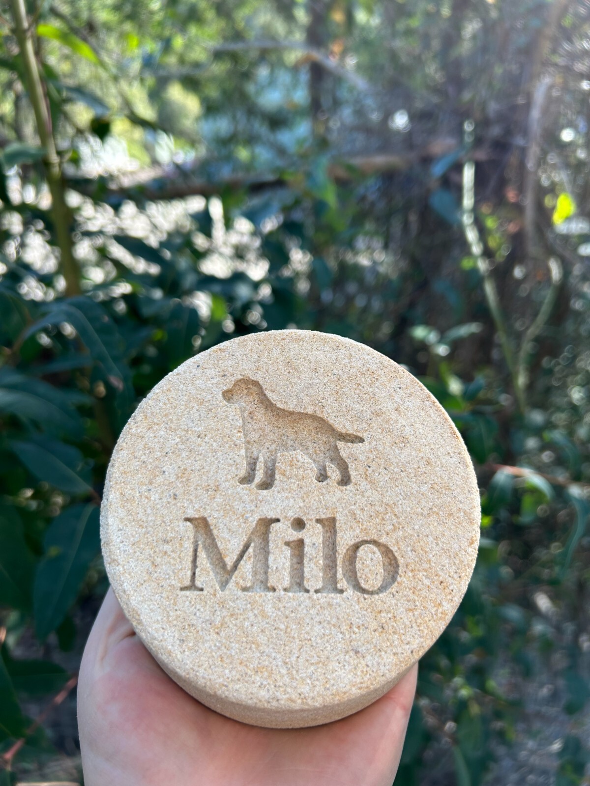 Memorial Labrador Keepsake – Sandstone – Personalised