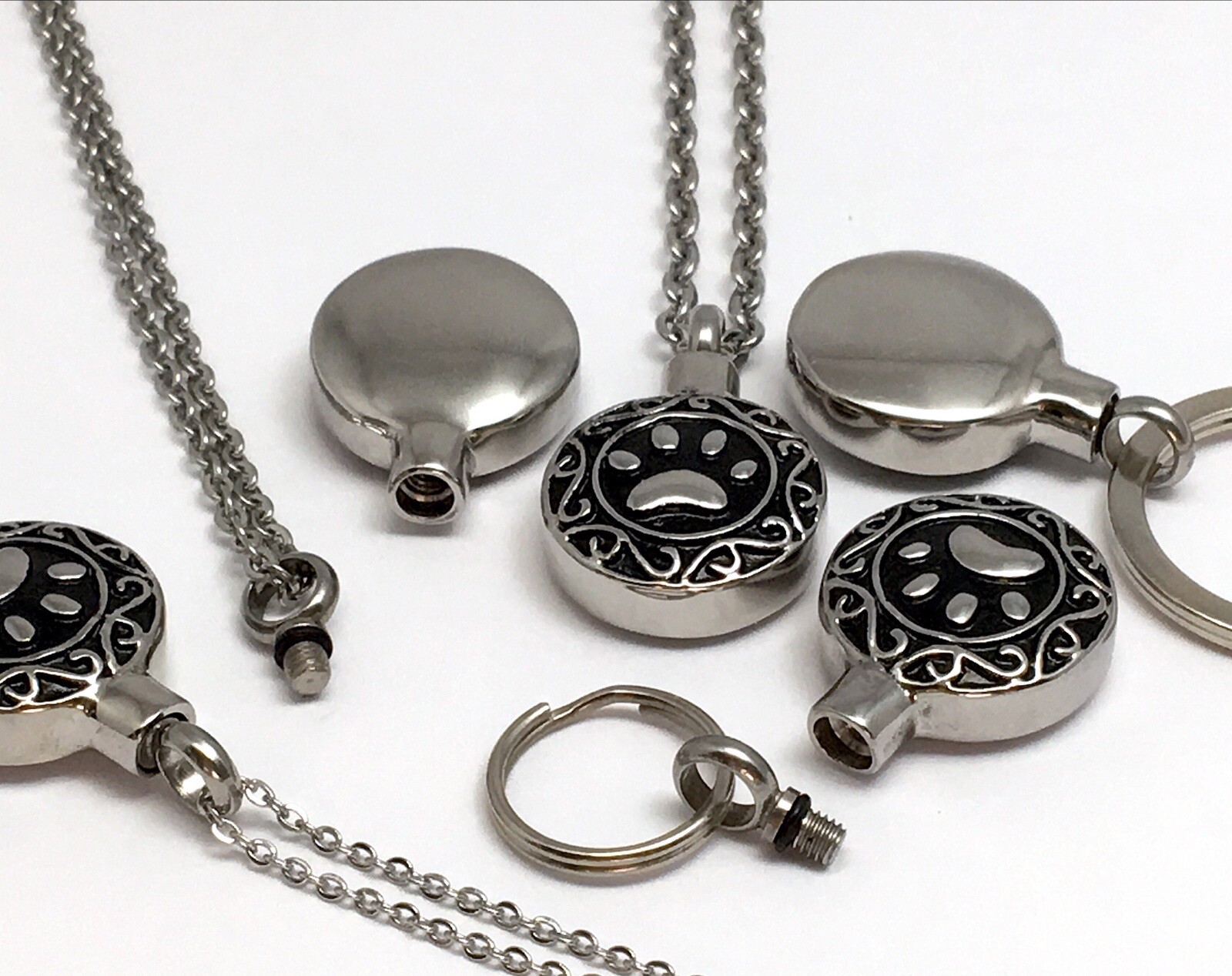 Pet Cremation Pendant Urn Keychain 1″ Key Ring for Ashes Dog Cat Paw Print Paws