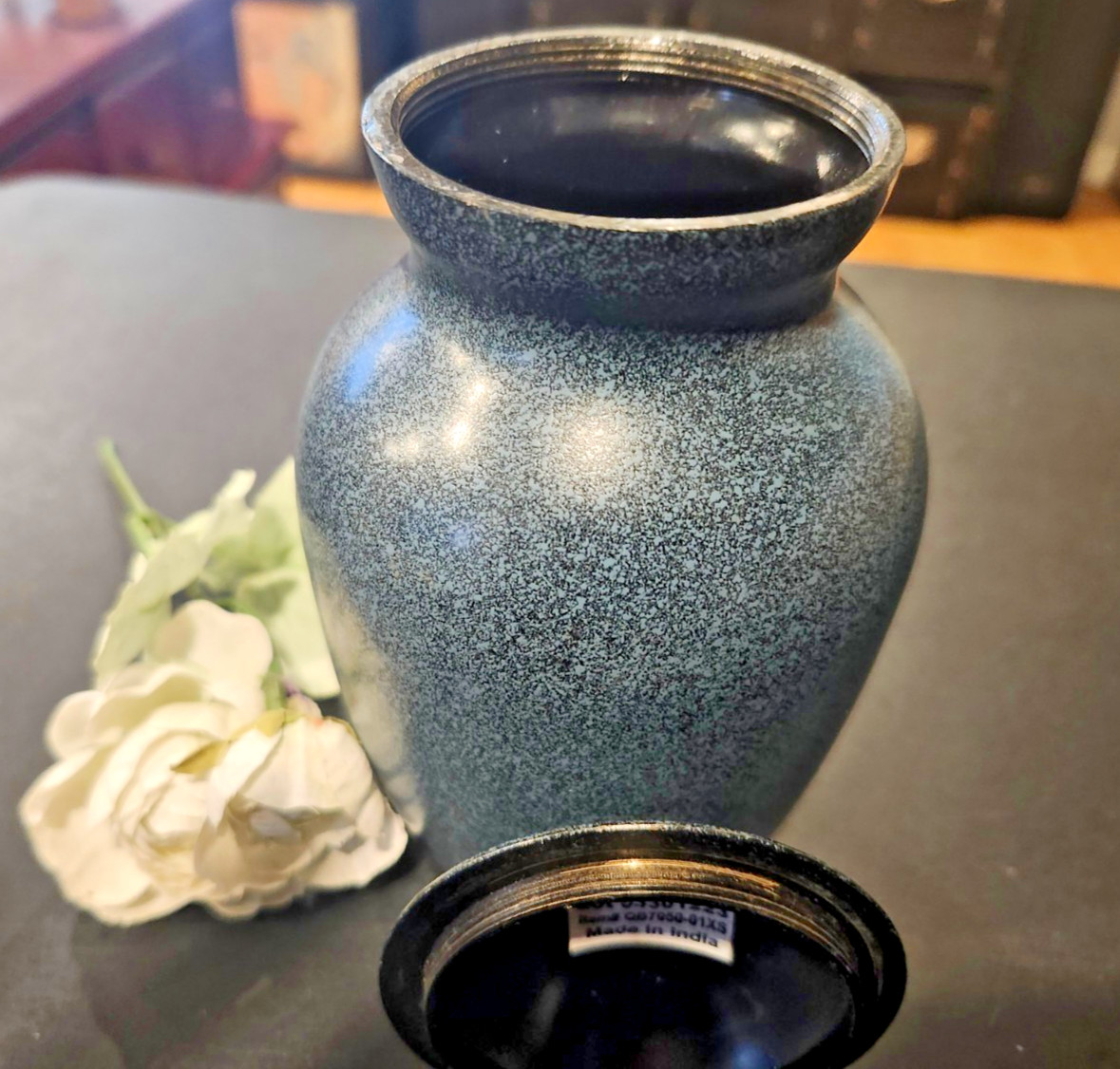 Brass Small Memorial Cremation Urn With Metal Lid For Pet Ashes Blue/Black MINT!
