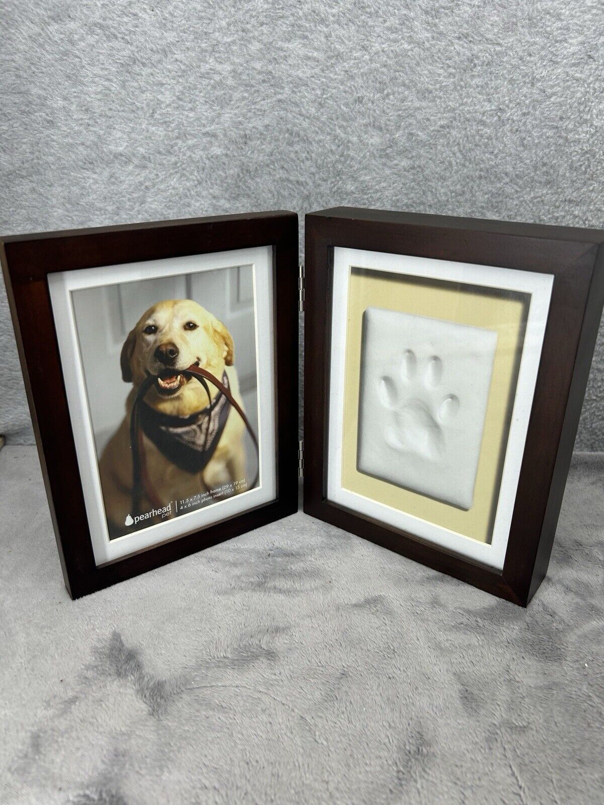 Pearhead Dog or Cat Pet Keepsake Photo Frame Hinged Framed