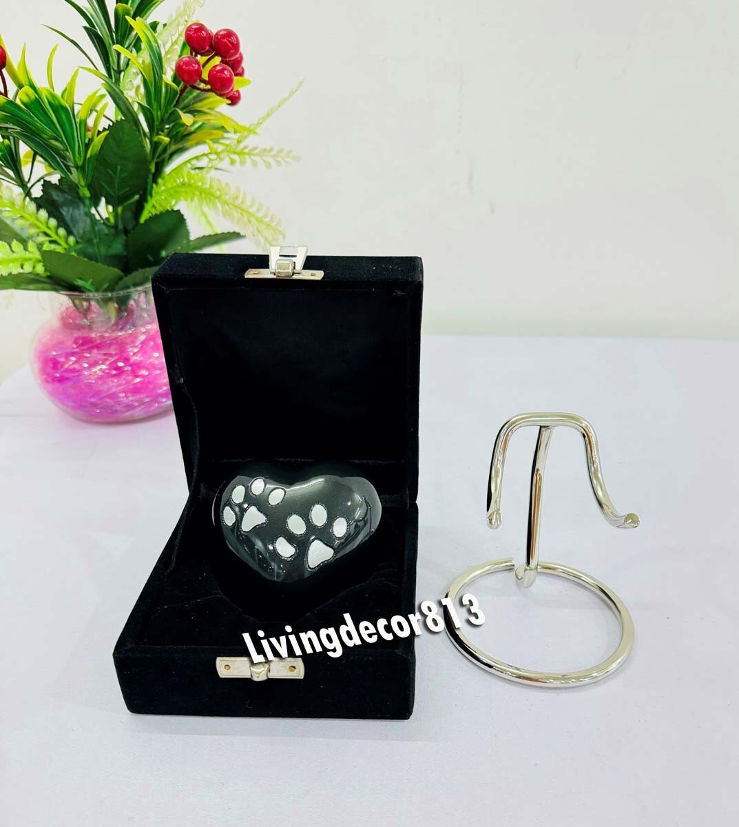 Small heart cremation urn for human ashes – premium box and heart urn standard