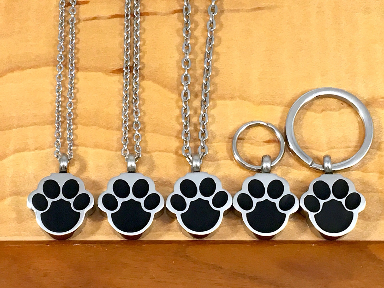 Pet Cremation Pendant Urn Keychain 1″ Key Ring for Ashes Dog Cat Paw Print Paws