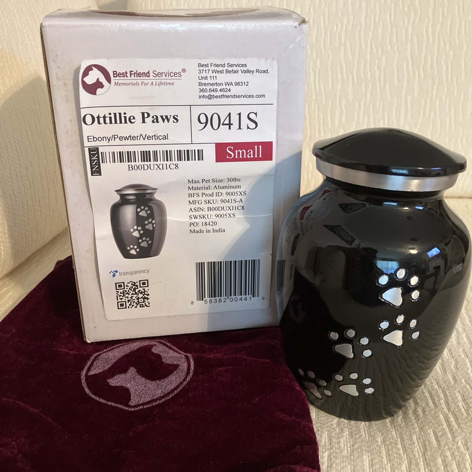 Best Friend Services – Ottillie Paws Pet Urn-Size Small – for pets up to 30 lbs.