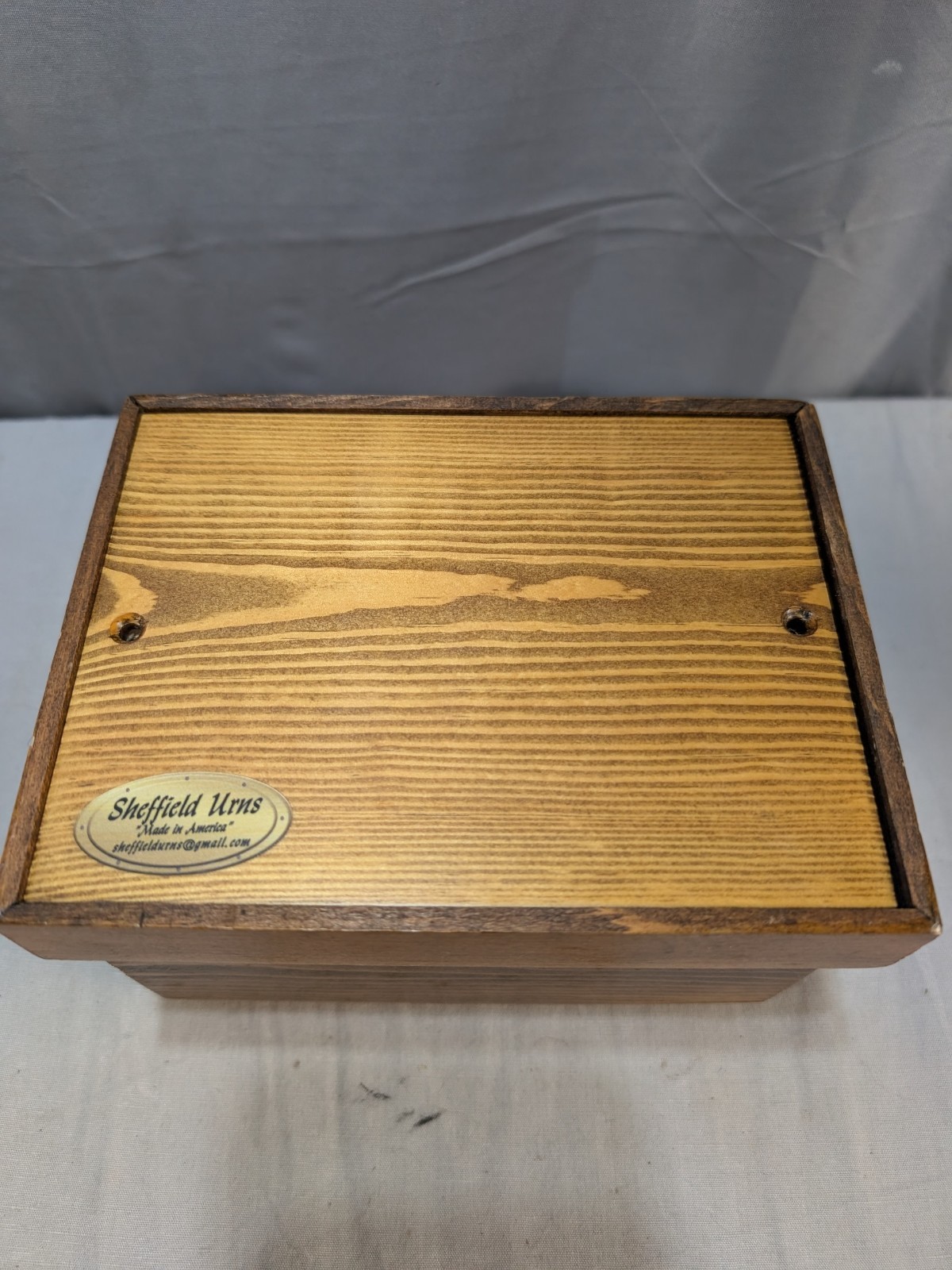 New Fine Sheffield Urns Wood Dog Pet Cremation Urn Box Made in USA 7×5.5×4.5″
