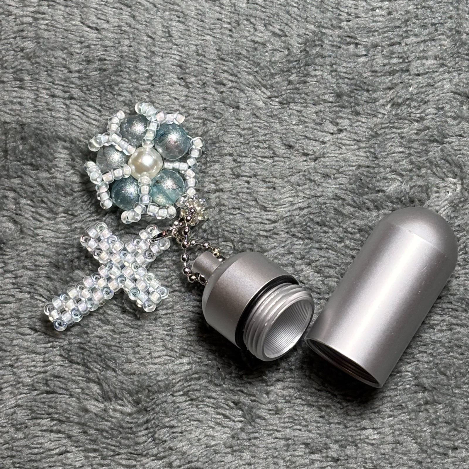 Cremation Ashes Keychain – Cremation Keepsake(clear cross and clear ornaments)