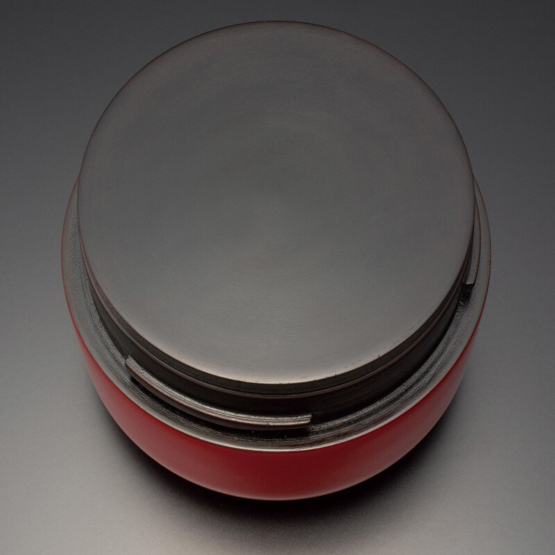 Kinari Black Small Keepsake Urn for Human Ashes Lacquer decoration