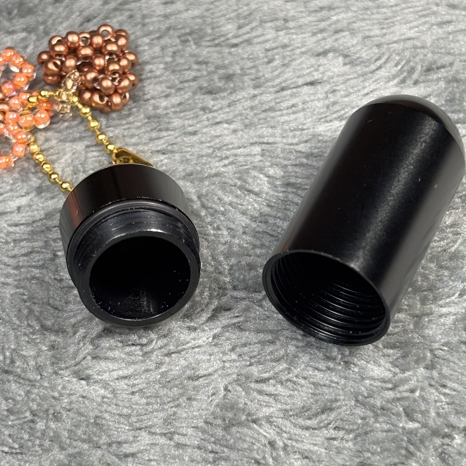 Cremation Ashes Keychain – Cremation Keepsake(wine-red flowers and wine-red hea)