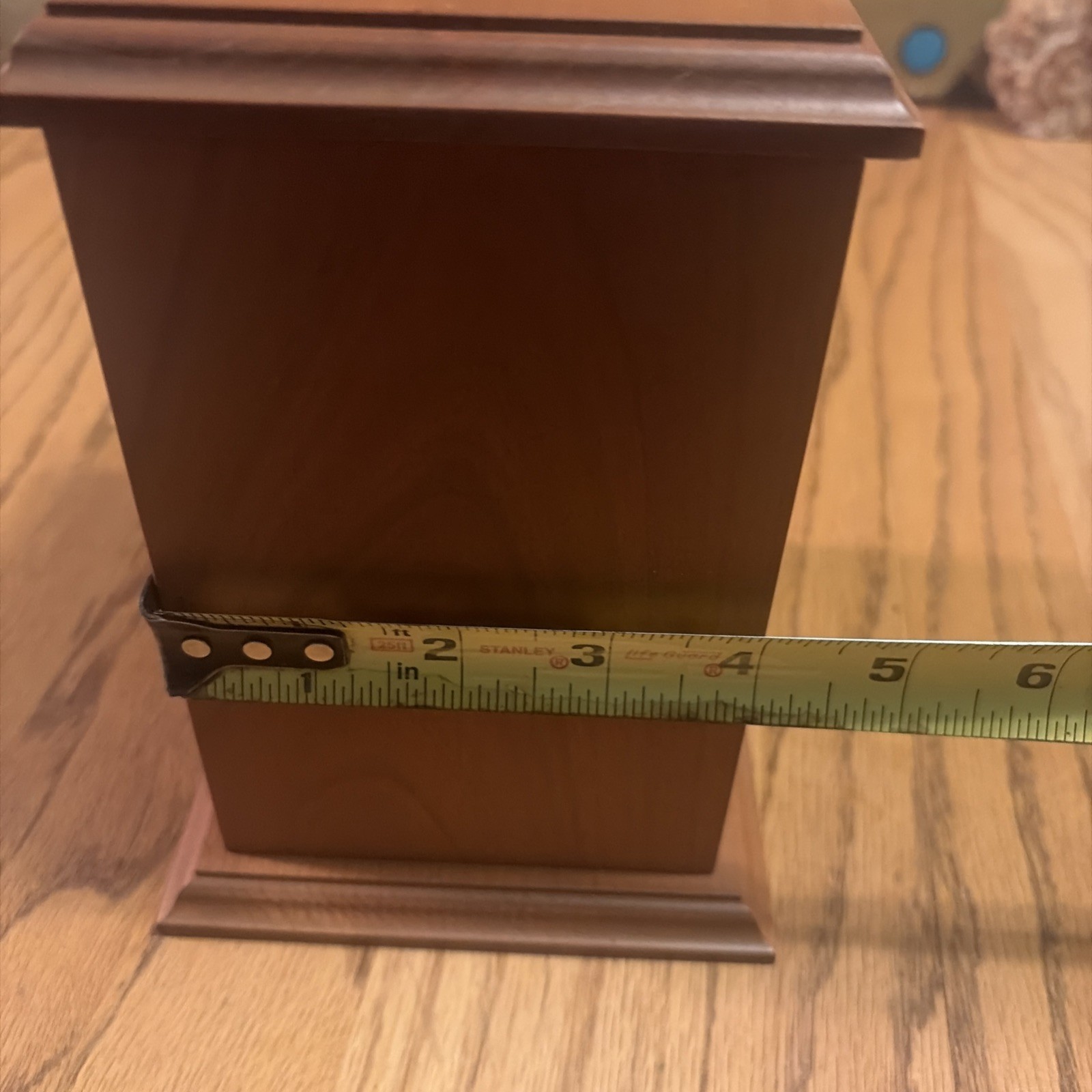 Masterpiece Pet Dog Urn Box New