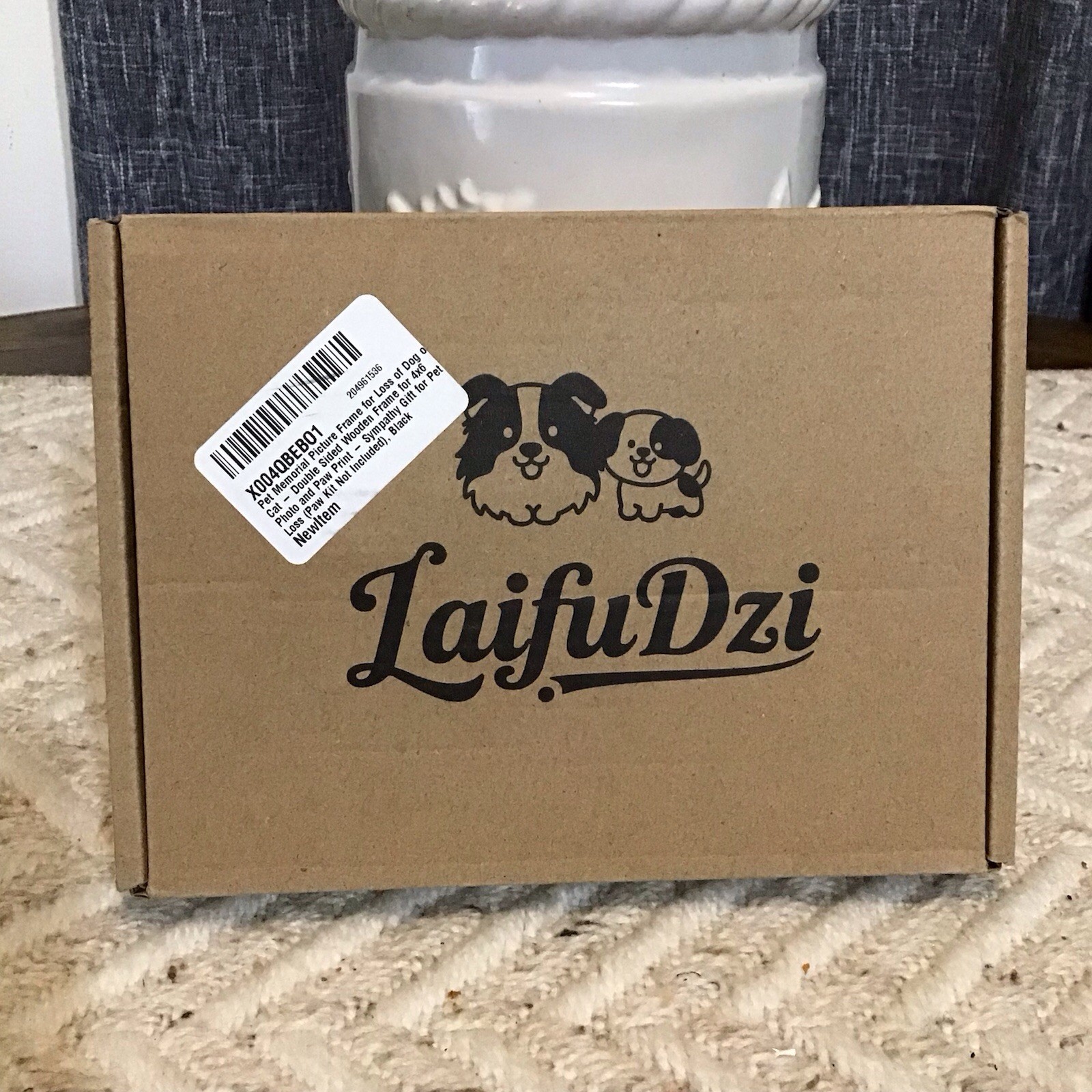 NIB Laifu DZI Pet Memorial Wood Picture Frame – (4”x6”)