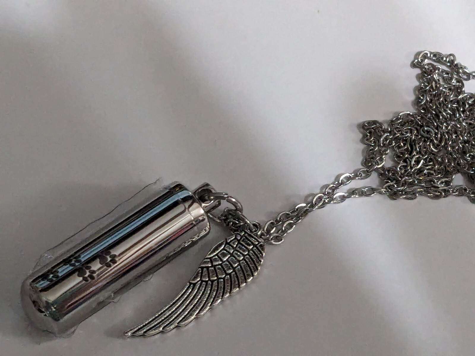 Silvery Angel Wing Cremation Necklace 21″ Keep Your Pet’s Memory Close w/funnel