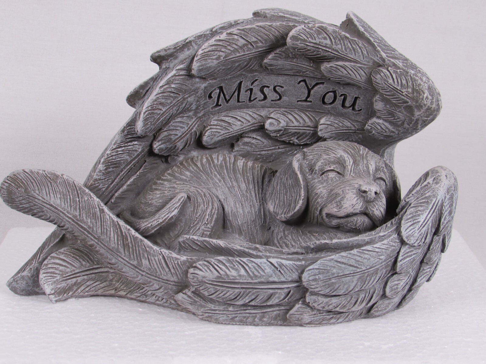 Pet Dog Memorial Sleeping Puppy Statue Angel Wings Grave Marker Keepsake