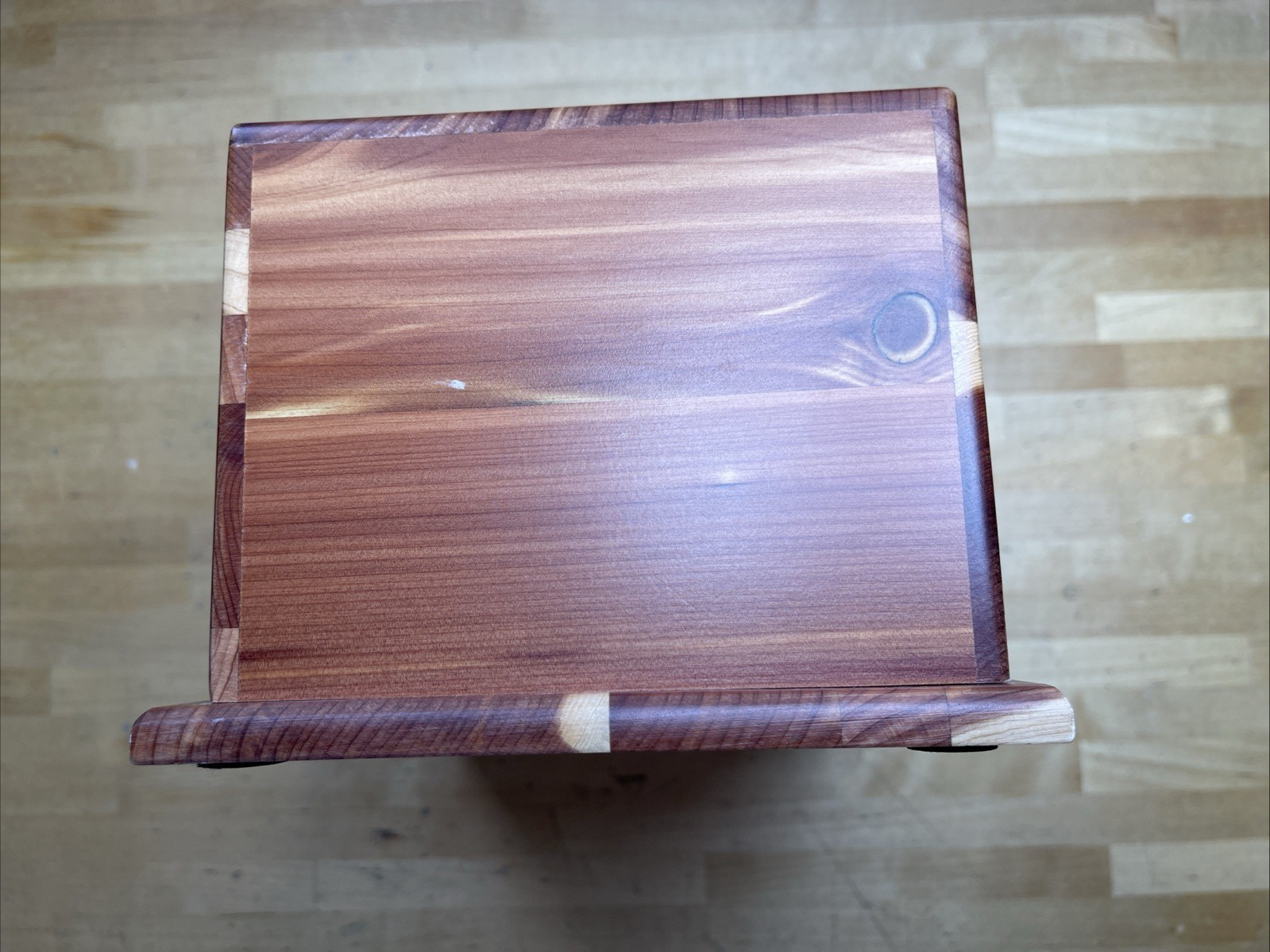 Cremation Urn for Ashes, Pet Memorial Funeral Urns Box,Wooden Cedar