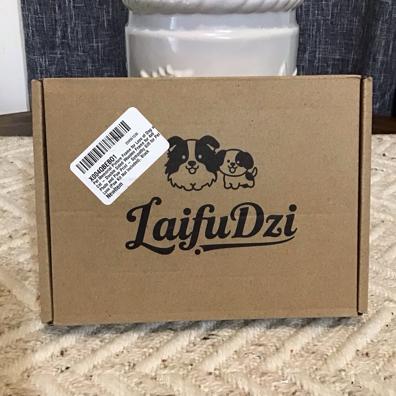 NIB Laifu DZI Pet Memorial Wood Picture Frame – (4”x6”)
