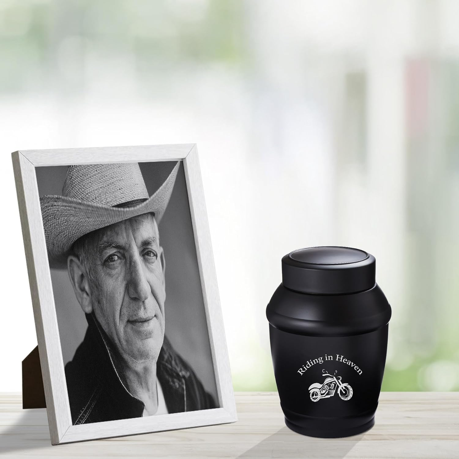 Medium Motorcycle Urn for Ashes Male/Men/Grandpa/Dad/Brother/Son | 5.7 Inch