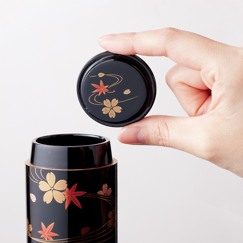 Kiwami Makie Beauty of the Four SeasonSmall Keepsake Urn for Human Ashes Lacquer