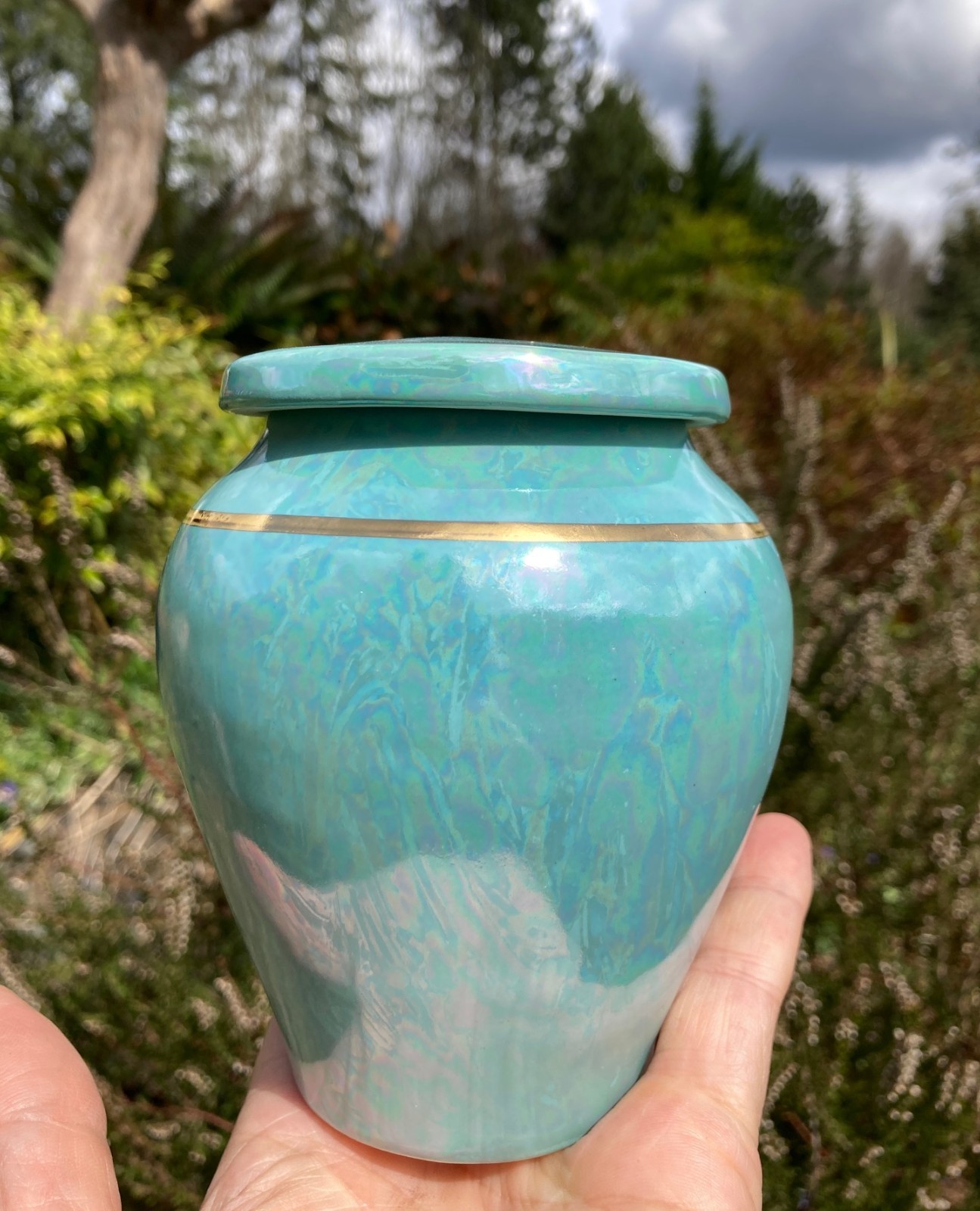 Handmade Ceramic Cremation Urn in Poppy, small size for pet ashes, 50 cubic inch