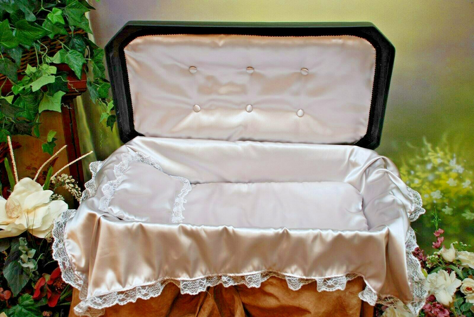 Newnak’s- Small 18″ Deluxe Pet Casket Black/Silver