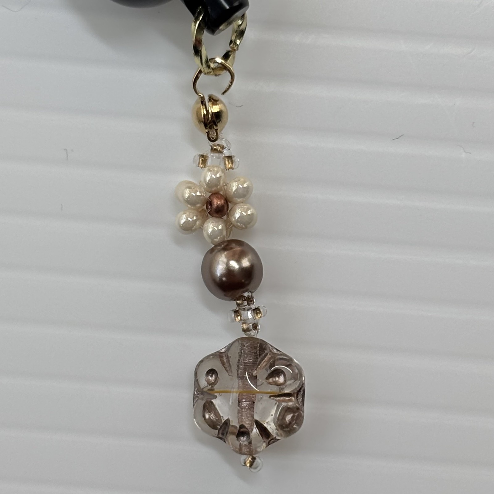 Cremation Ashes Keychain – Cremation Keepsake(white flower and clear orb)