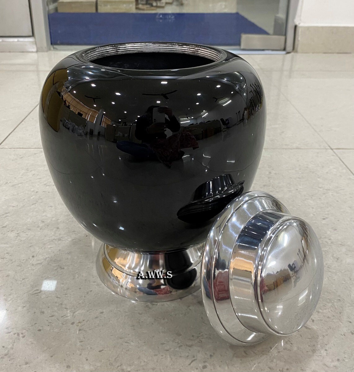 Cremation Urn for Adult Human Ashes – Large Handcrafted Funeral Memorial