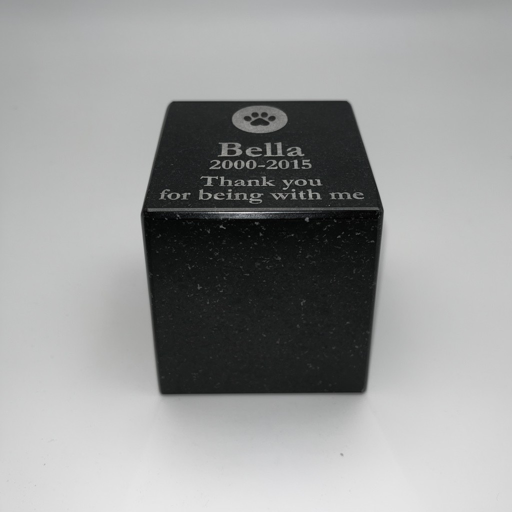 [Made in Japan · Pet Memorial Stone] Type TSP | Natural Black Granite
