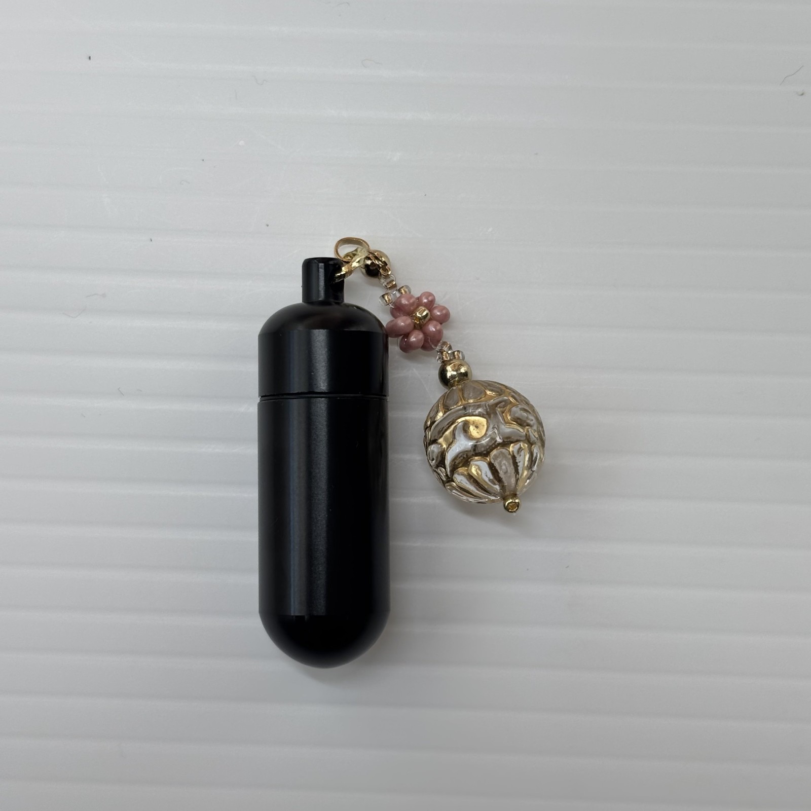 Cremation Ashes Keychain – Cremation Keepsake(pink flower and clear gold orb)