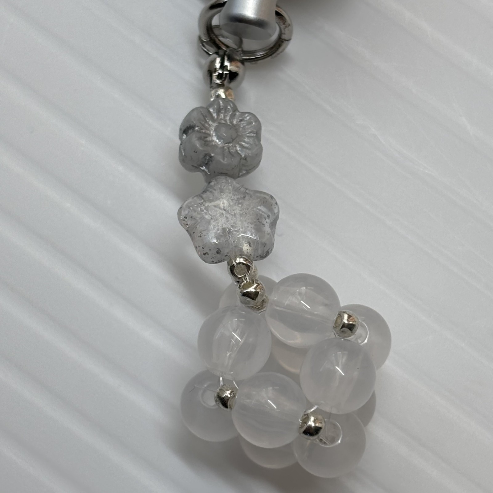 Cremation Ashes Keychain – Cremation Keepsake(white ornament)