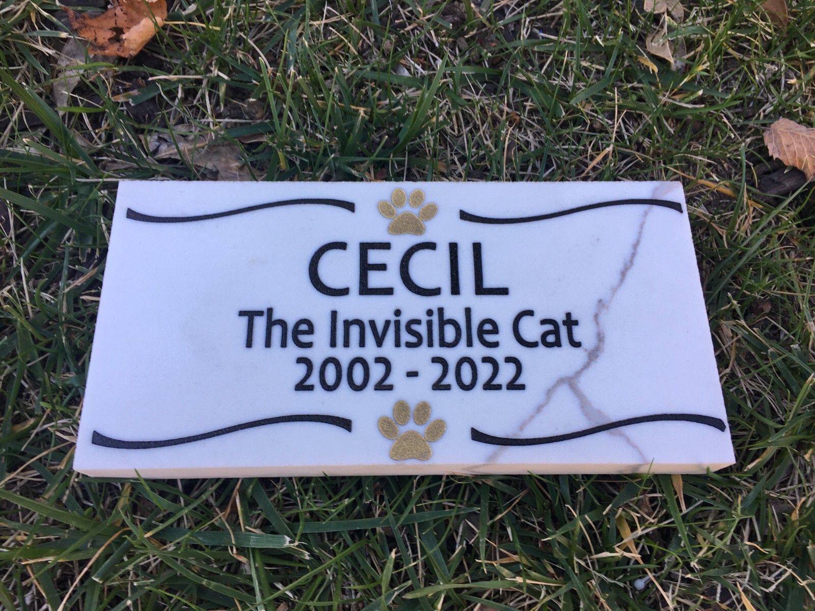8 inch x 4 inch Pet Memorial Marble sign, Personalized Engraved Marble