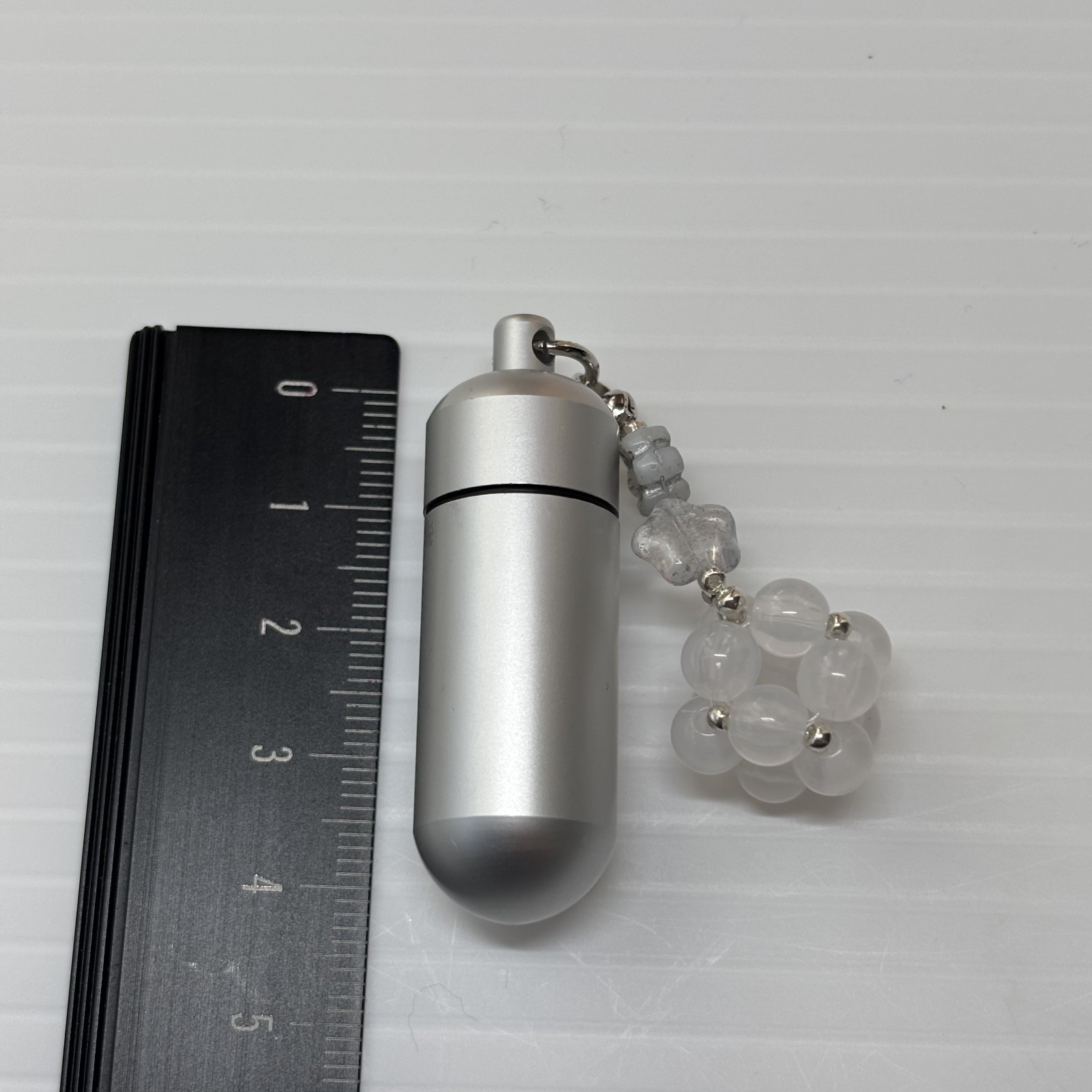 Cremation Ashes Keychain – Cremation Keepsake(white ornament)