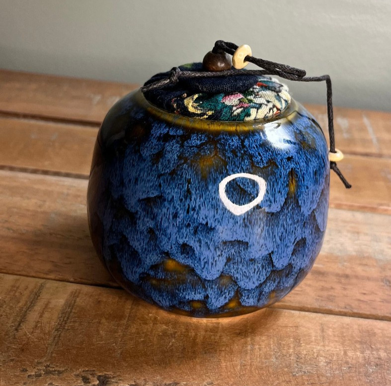 Pet Urn Bone Ash Cremains Ceramic Resting Place for your pet