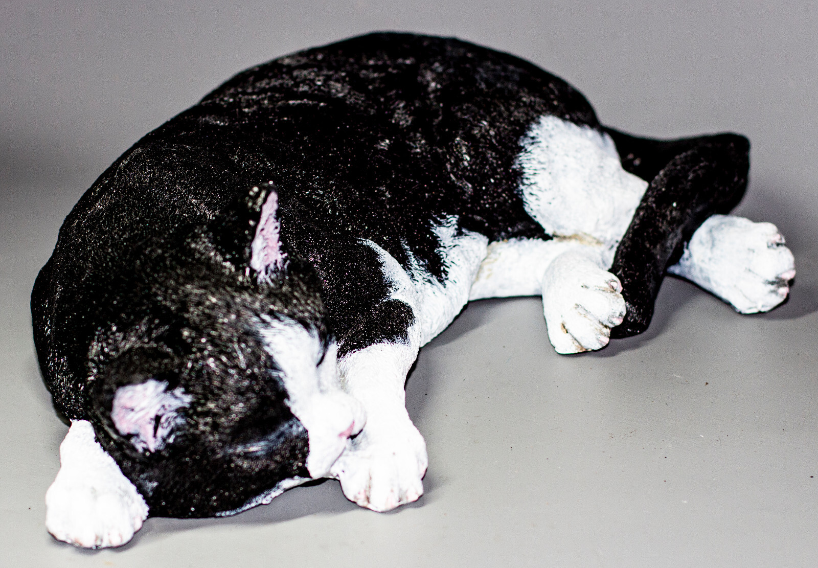 Tuxedo Cat Urn Pet Ashes Memorial Keepsake Cremation Sculpture Funeral Figurines