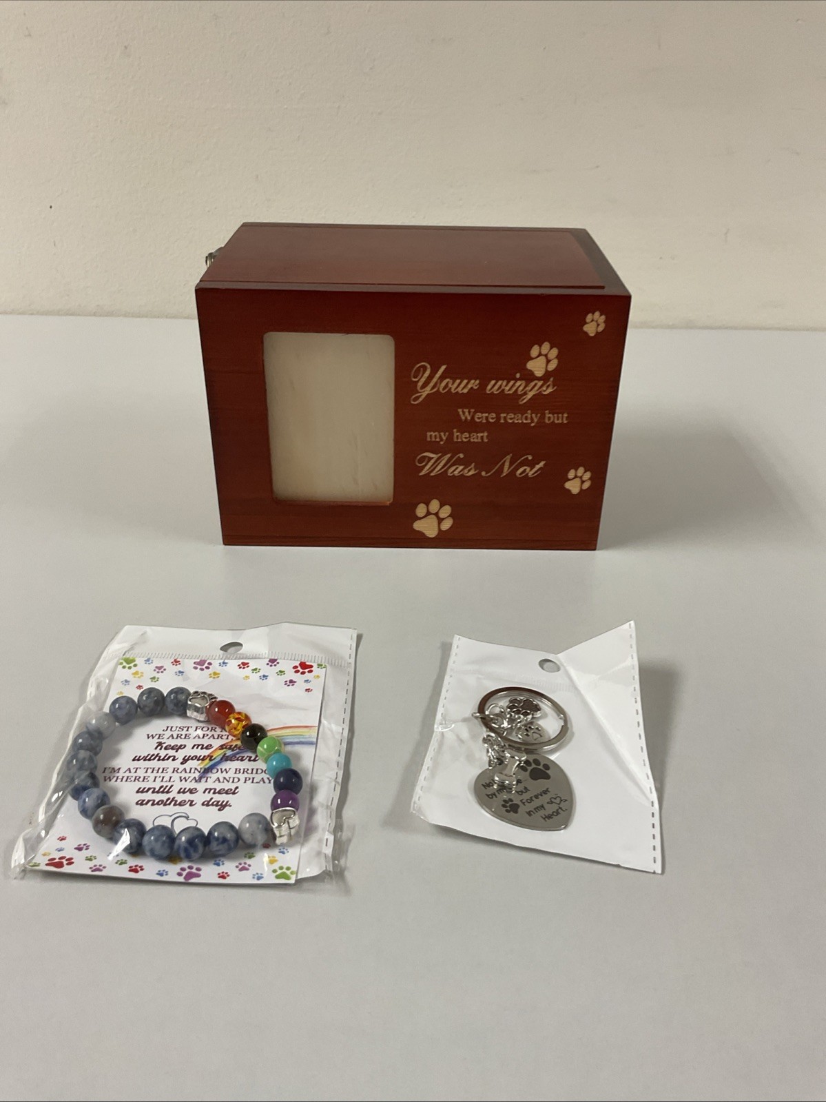 Wooden Pet Memorial Picture Frame Display (Comes w Bracelet & Keychain) G94