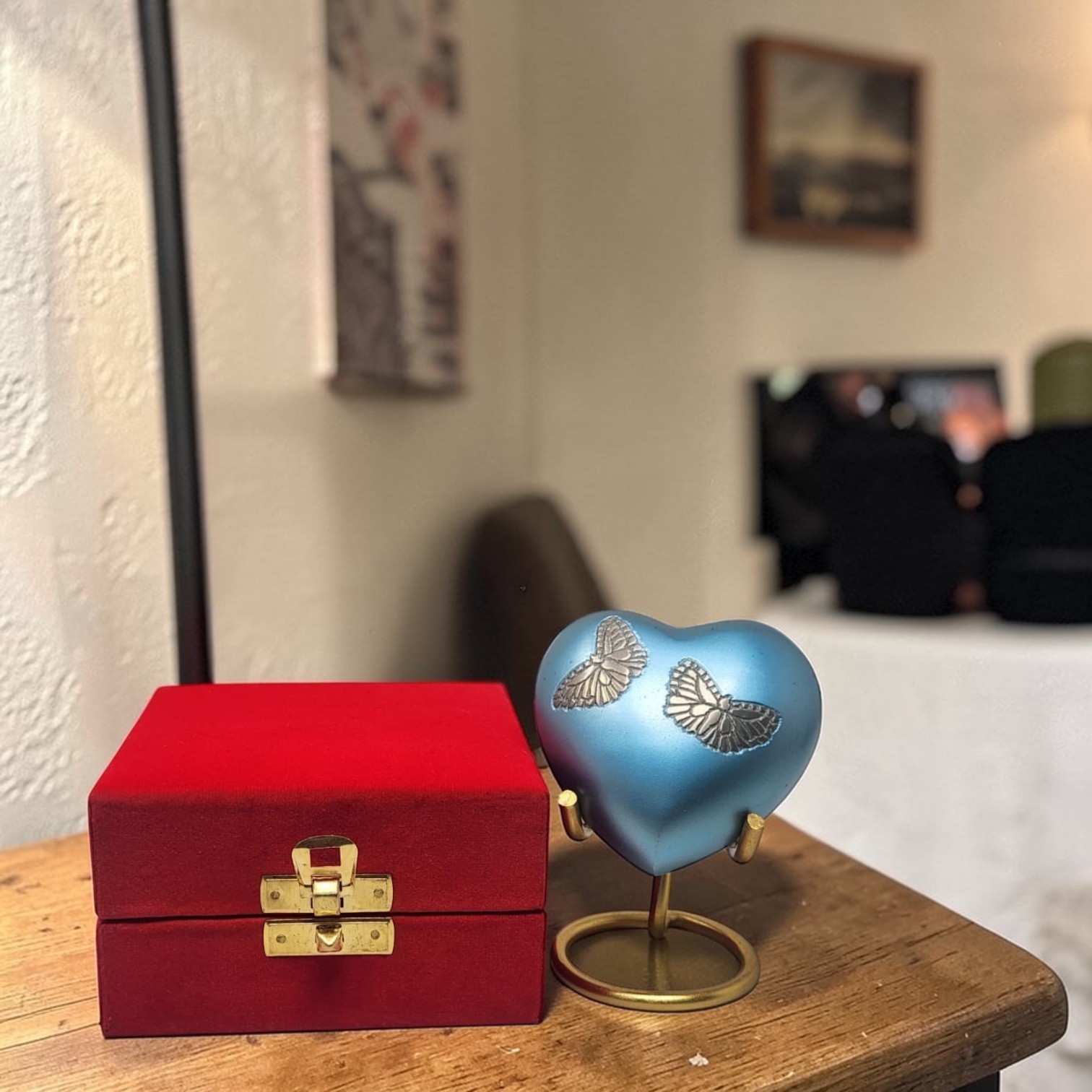 Blue Heart Butterfly Cremation Urn keepsake Memorial Urn For Human Ashes