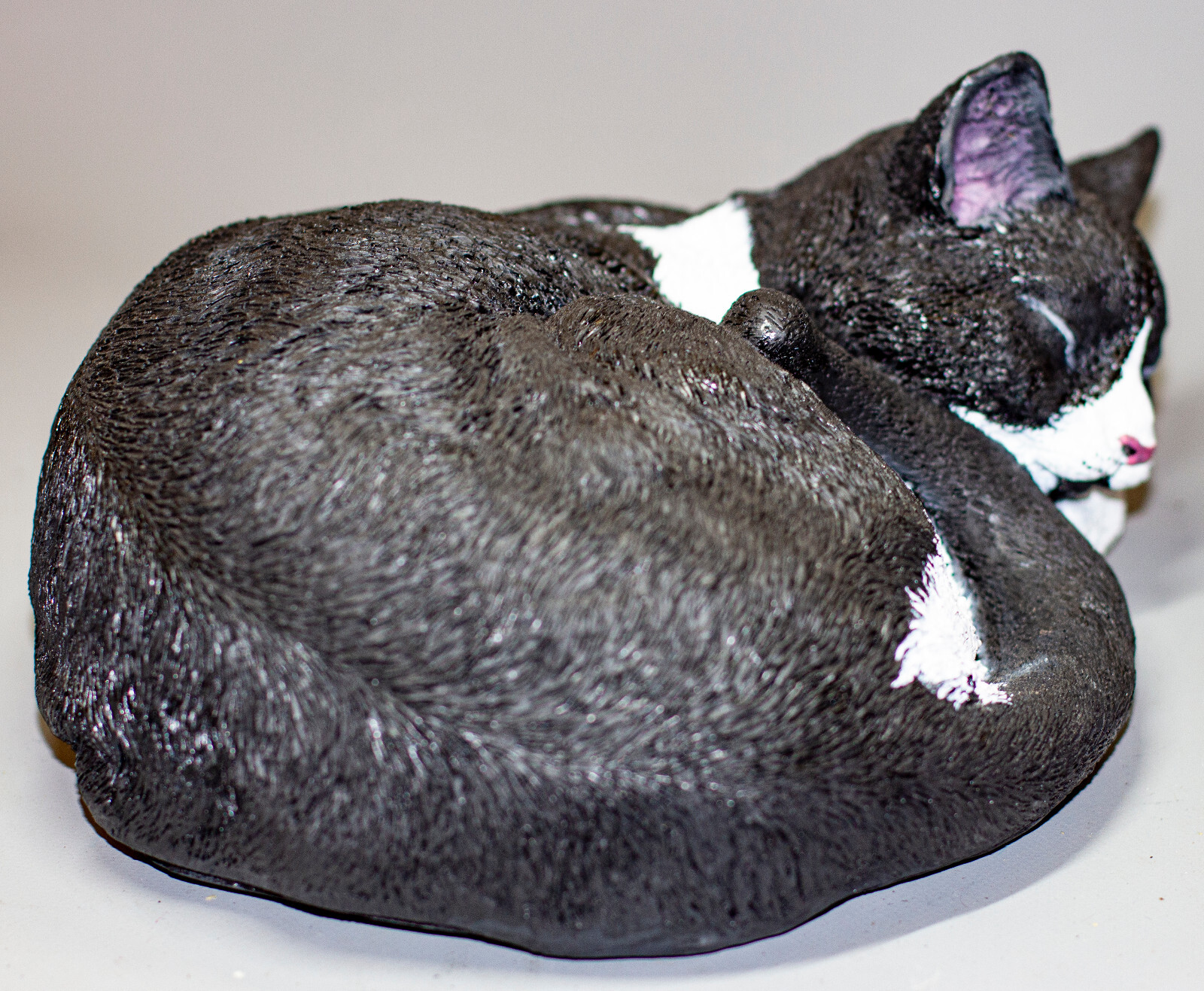 Black White Cat Cremation Urn Ashes Memorial Pet Loss Sculpture Sympathy Gifts