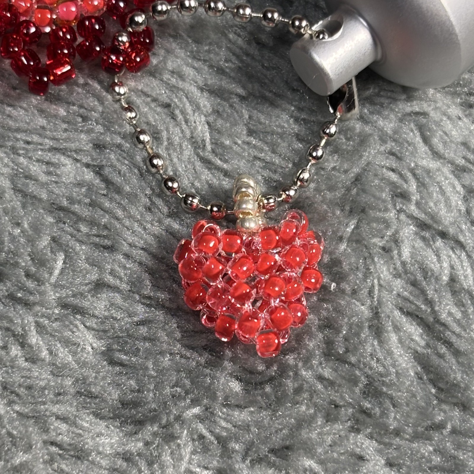 Cremation Ashes Keychain – Cremation Keepsake(red flower and red heart)