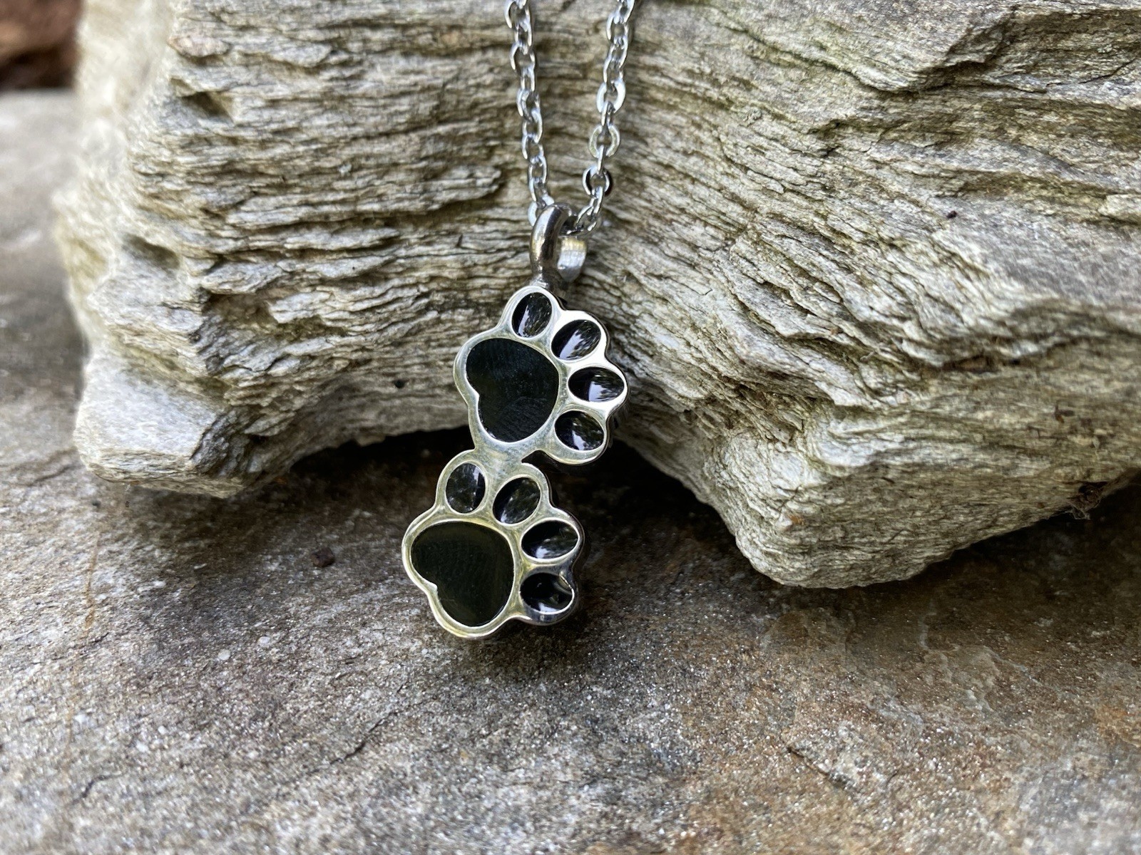 Pet Cremation Pendant Urn Keychain 1″ Key Ring for Ashes Paw Prints Dog Cat Paws
