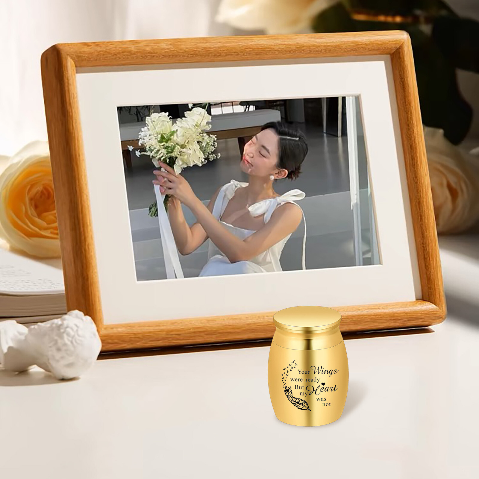 Small Keepsake Urns for Human / Pet Ashes 1.57 Inch Mini Cremation Urn for Ashes