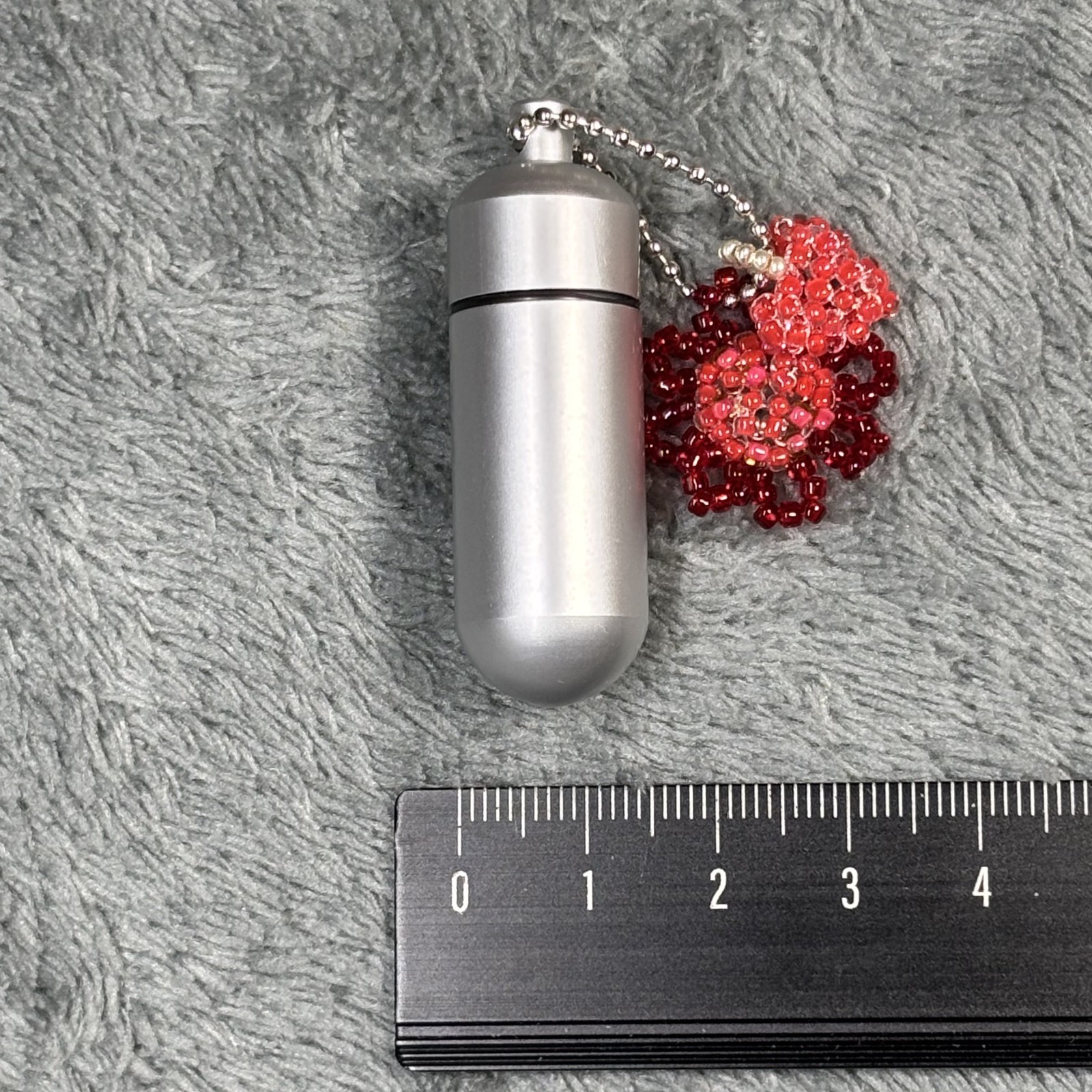 Cremation Ashes Keychain – Cremation Keepsake(red flower and red heart)
