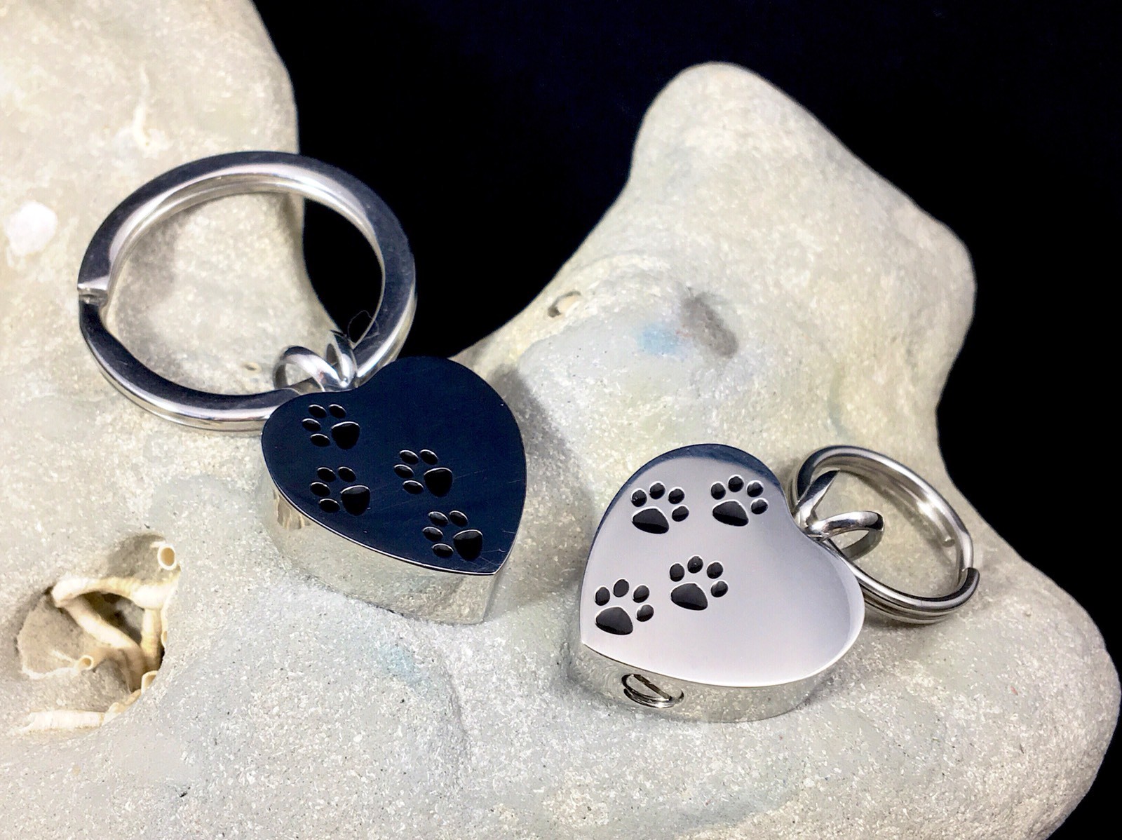 Pet Cremation Necklace Jewelry Pendant Urn 4 Ash Paw Prints On My Heart Dog Cat