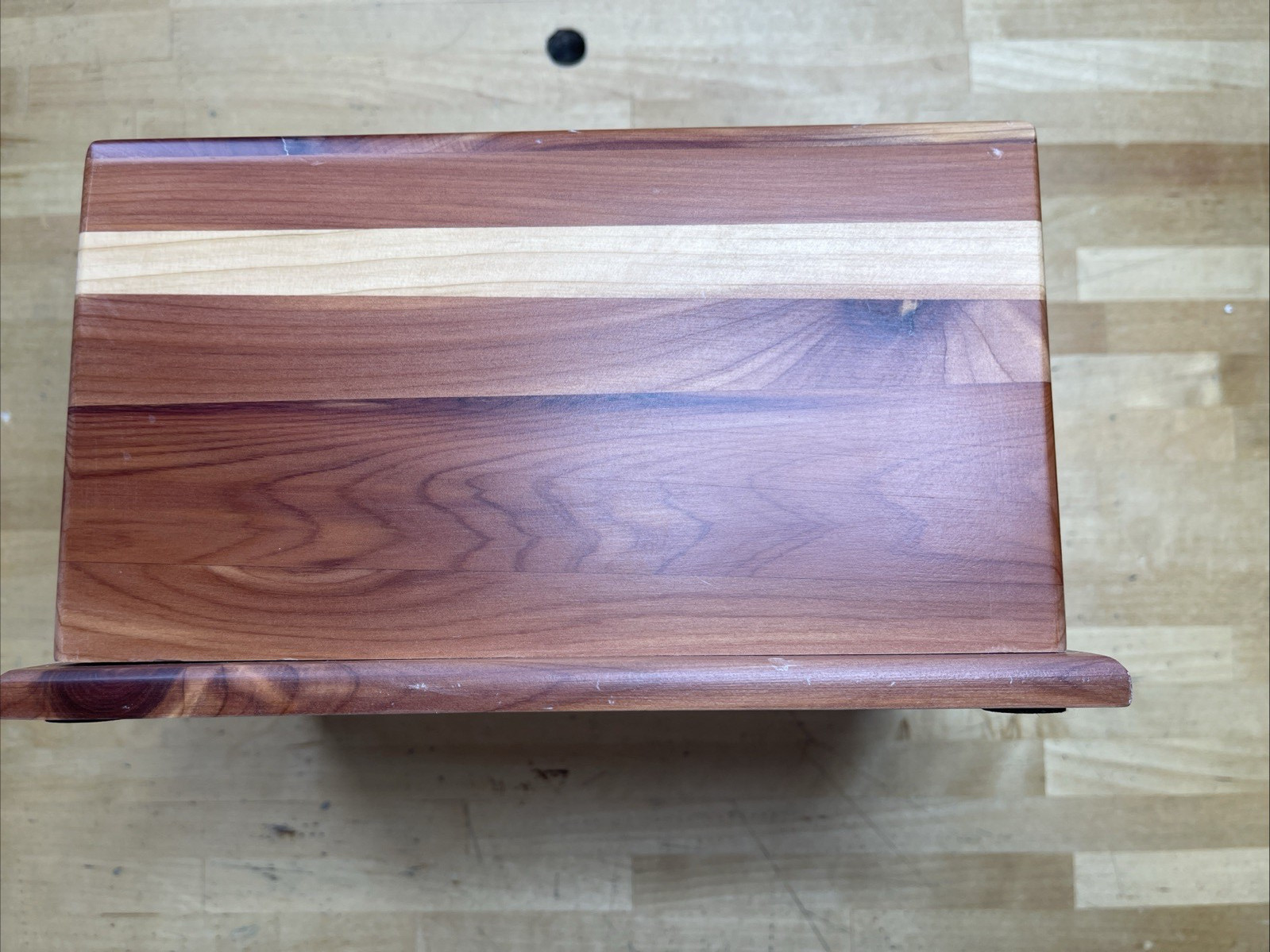Cremation Urn for Ashes, Pet Memorial Funeral Urns Box,Wooden Cedar