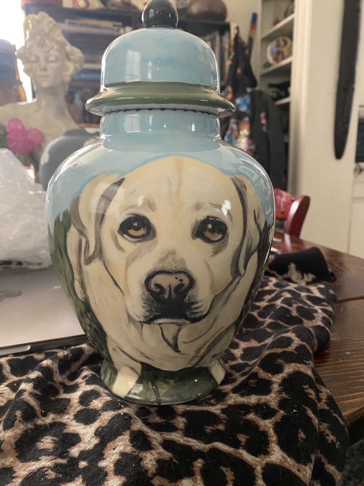 Custom ceramic Golden Retriever memorial Pet URN DOG Labrador Urn cremation Rare