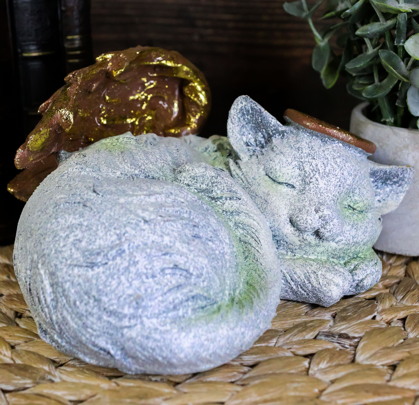 Heavenly Halo Angel Cat Urn For Ashes Statue 7.5″Wide Pet Memorial Figurine